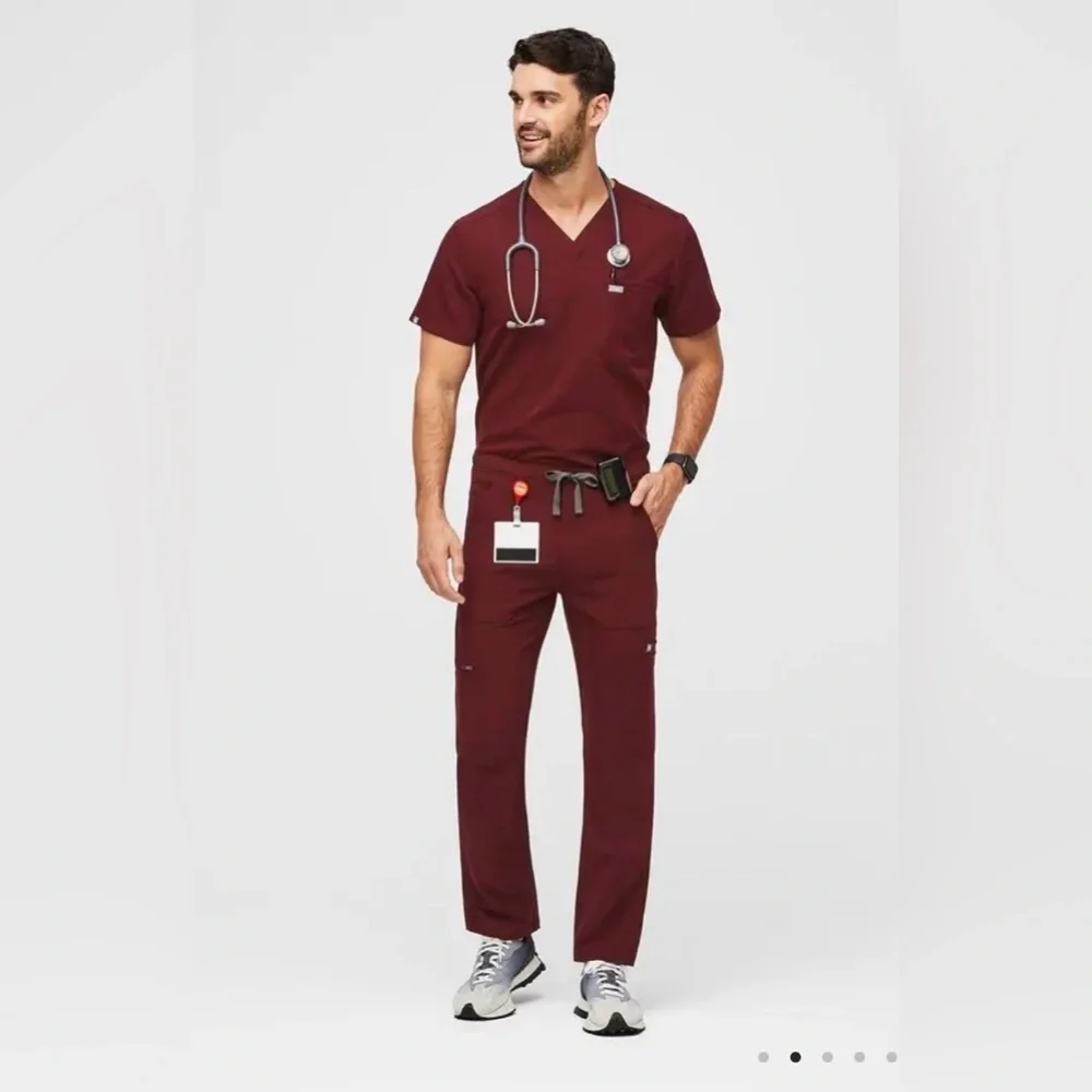 Figs NWT Men’s Cairo Cargo Workwear Maroon Scrub Pants